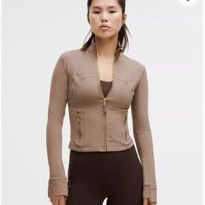 Define taupetastic size 6